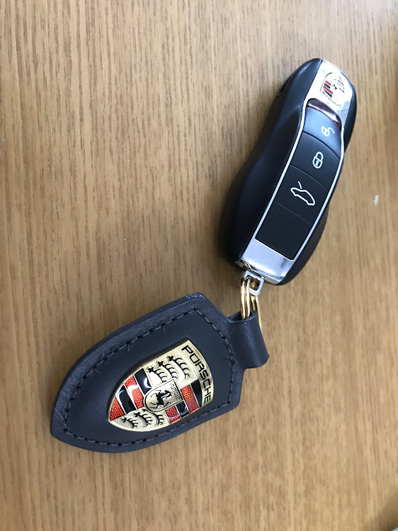 991のポルシェ・ポルシェ911・991・カレラ4に関するカスタム事例の投稿画像2枚目