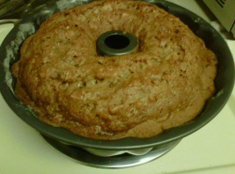 Ms. Geraldine's Fresh Apple Cake