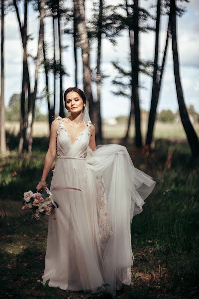 Fotógrafo de casamento Misha Shuteev (tdsotm). Foto de 17 de setembro 2019