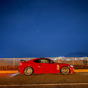 86 ZN6