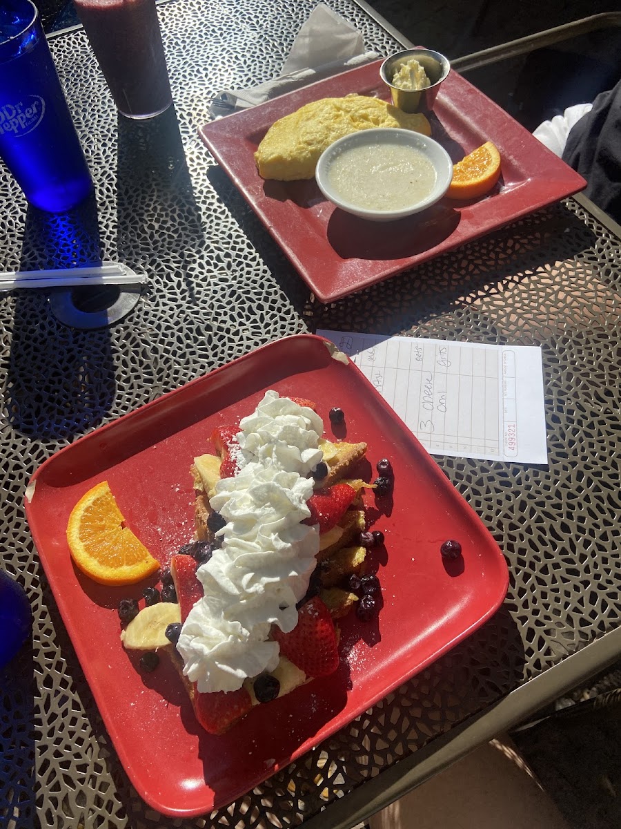 GF Fruity French toast and omelette
