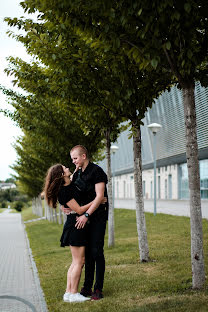 Fotógrafo de casamento Yuliya Tolkunova (tolkk). Foto de 12 de outubro 2016