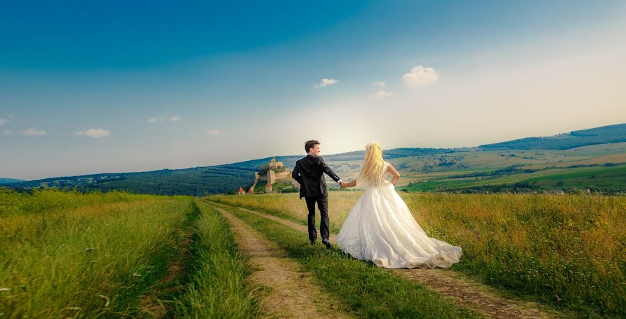 Svatební fotograf Max Butuc (ralucabalan). Fotografie z 17.července 2019