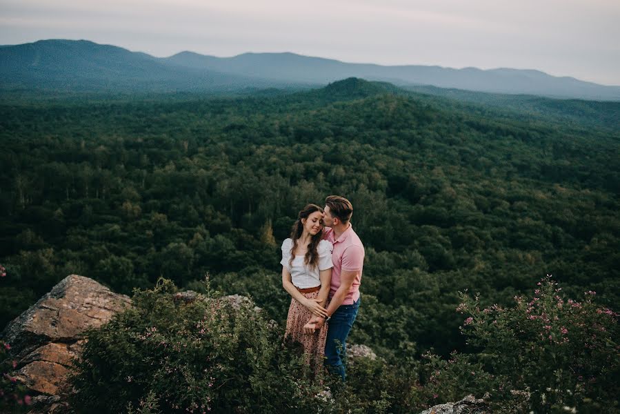 Photographe de mariage Yuliya Savvateeva (savvateevajulia). Photo du 31 octobre 2020