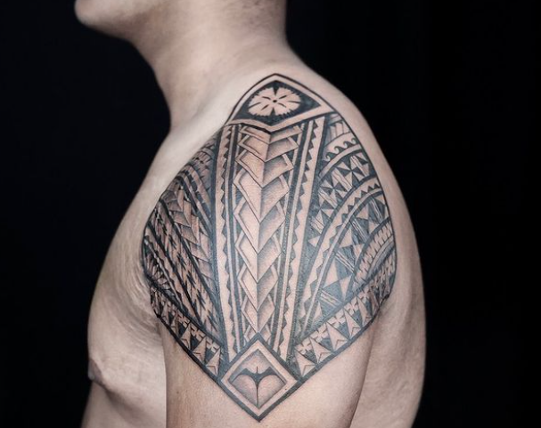 Shoulder Sleeve Fijian Tattoo