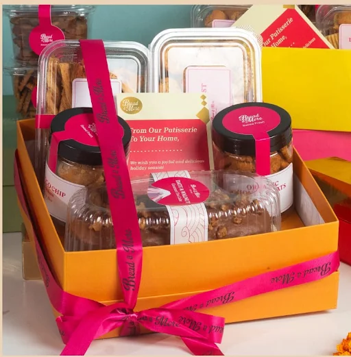 Orange Oasis Hampers