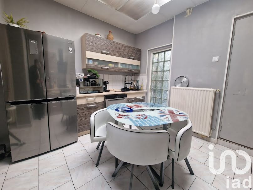 Vente maison 5 pièces 83 m² à Roubaix (59100), 102 000 €