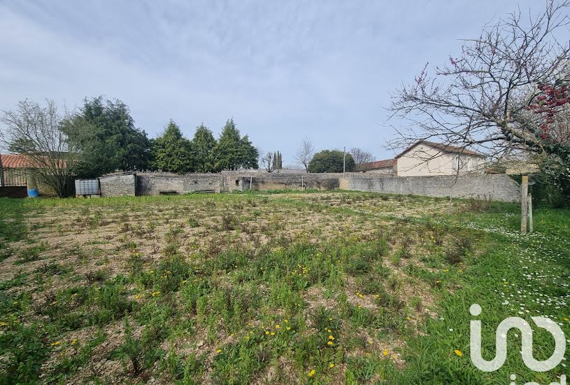  Vente Terrain à bâtir - 710m² à Douzat (16290) 