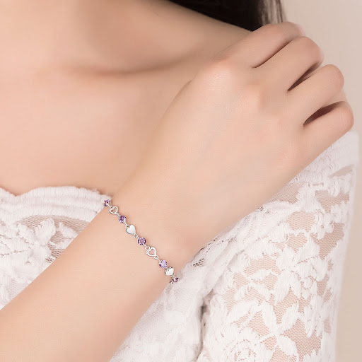 Title 2, Womens Zircon Crystal Heart-shaped Bracelet. E...