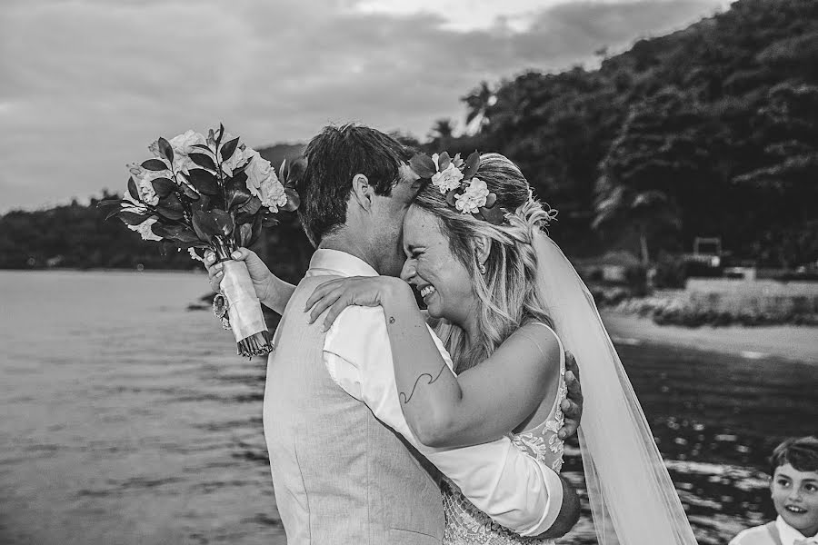 Fotografer pernikahan Theo Barros (barros). Foto tanggal 1 Agustus 2017