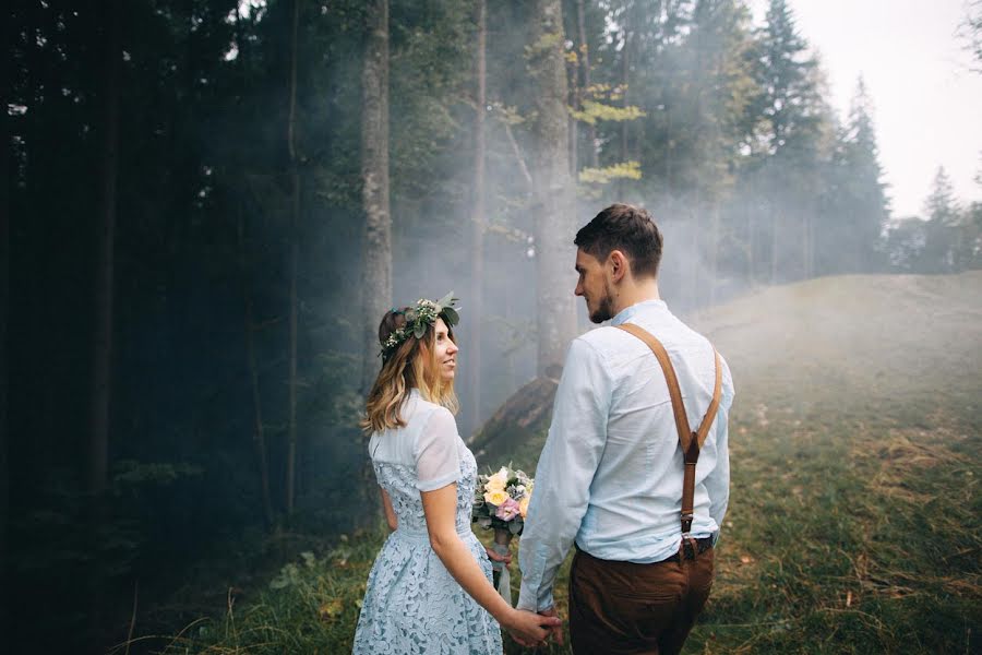 Fotógrafo de casamento Evgeniy Tarasov (tarasof). Foto de 2 de março 2017