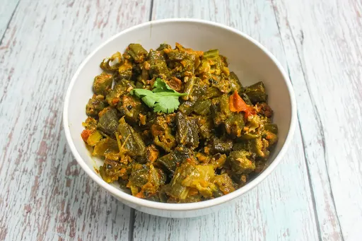 Pyaz Tadka Bhindi