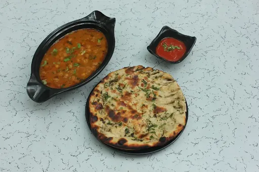 Amritsari Kulcha Deluxe Thali