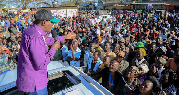 Machakos Governor Alfred Mutua addressing the public during his political rally at Mbiuni in Machakos County on Monday, June 13.