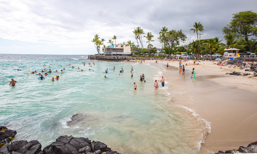 magic-sands.jpg - A quieter scene along Magic Sands on the isle of Hawaii.