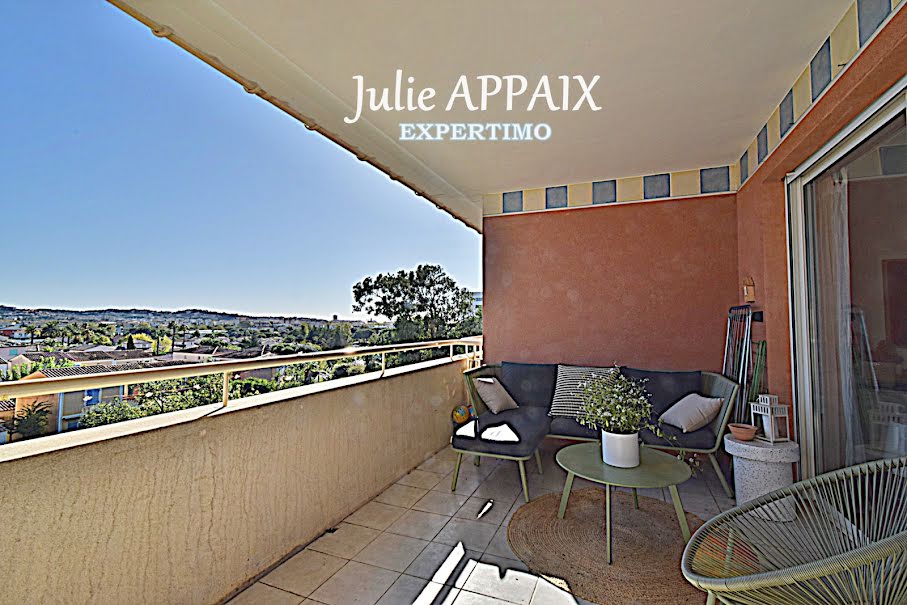 Vente appartement 3 pièces 75.3 m² à Frejus (83600), 330 000 €