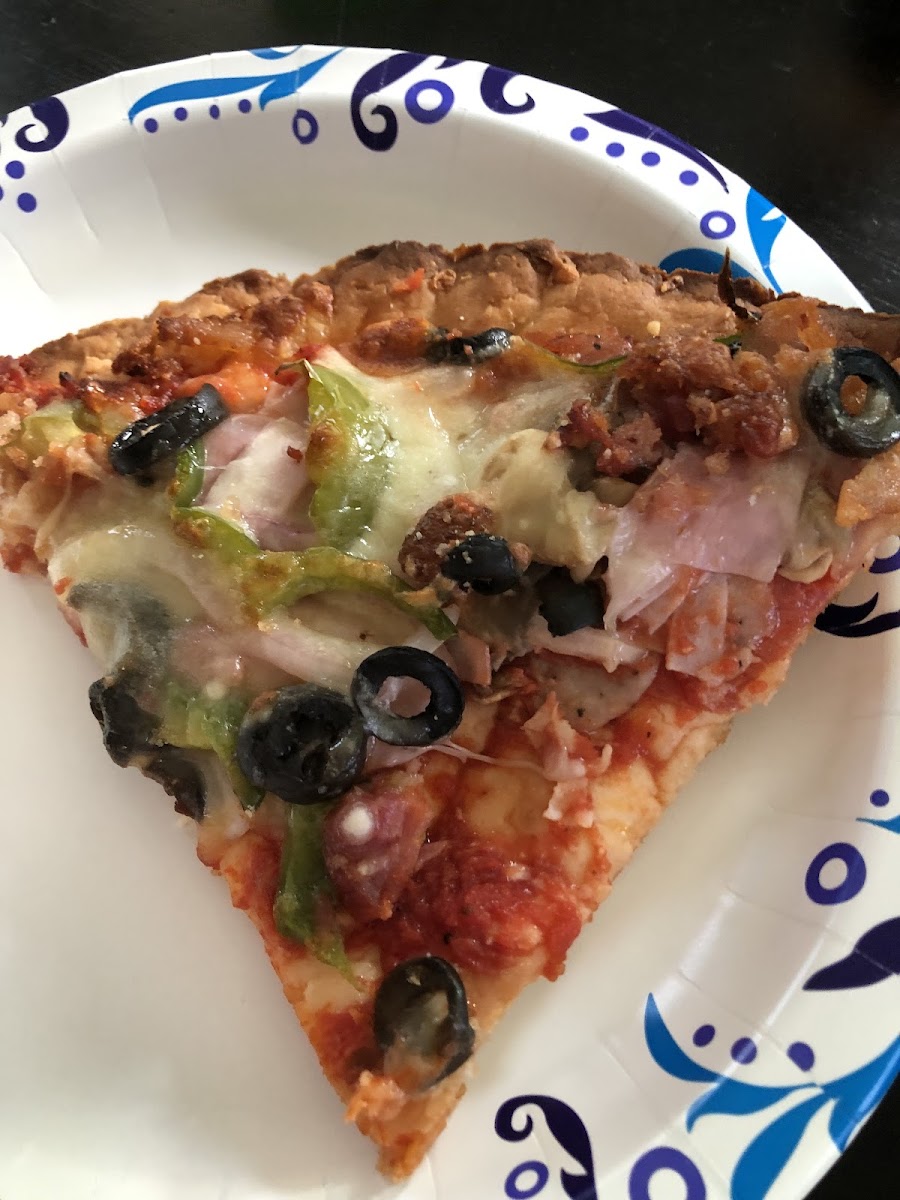 Meat & veggie GF pizza