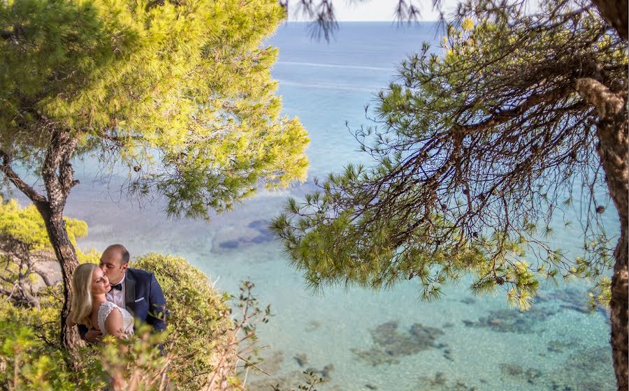 Fotografo di matrimoni Kostis Karanikolas (photogramma). Foto del 3 giugno 2022