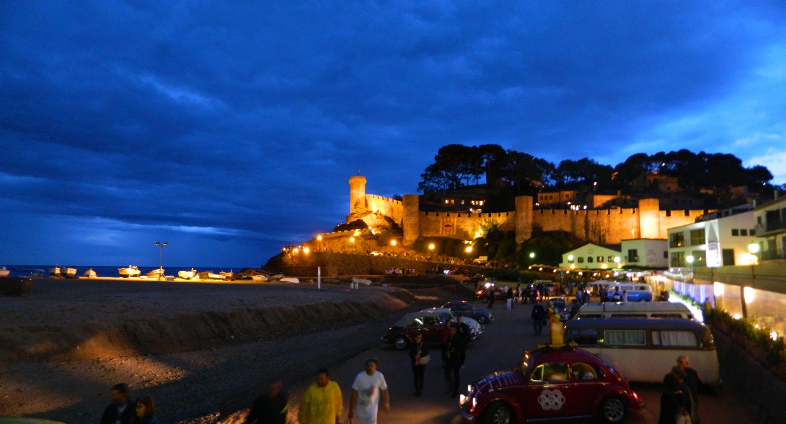 23ª Concentración Clásicos VW Aircooled Tossa de Mar 2016 - 16, 17 y 18 septiembre (AVWC) U93_BY-XDQlH6MTNtw--kg-a76NVqfY32t2c8W9c-bOWUNn5ZVBaEgP9wNIVhZawENpcjQ3kLBytZFOBNOJY2qFvjYqwMe9QLMoRNFpDV2tHip3t-EFoXr7sCfqSdkxo66sC_SyKwa9AM9VSqipJUDJJ8qP0DuFeakSmKZc2eMQJ8WnP5uDcH_rKCnxWIegEDHyXv31KcgC9eKC5PXTVeabSBdryl9ckFLwhgDyLKBDRv14FYavYlF9Jb_OfQvglLw_Pe8t170fJCMi22OeKQlYGHypKV0slSek8vbWtrQiyw3RPgf_fiz5t1Sp9Bhe00AwHu5-Txtvbu0EObZLrbt6l8IJ2CpsdBJG-6N6B0jE9-LpiIYh8azkjcXlieExk2qKGs8q-SMqEg7_qJDOlW4OU5AMKNGLO9WaxdoZGWgSynRLNwYo_1S8ZXaxzUYv6jkR7-YP0k7_DJx15N9voHlM-5G3Mtjh8HyazbpFWXEAq4QAt0bUAAgLip7lEC-BePDus3e2nMliW45d5ZZwcIIfnzZ4I50hHz522XXDIBVKFnMv7FB87pHcImlQfCRrZF-JVA2HqE7dglCFS59HXpkSK-QDyHmvyJCsdMg6qpNmuGqamVQ=w1600-h863-no