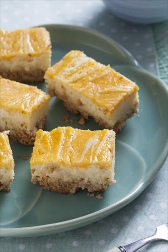 Peaches & cream cheese bars.