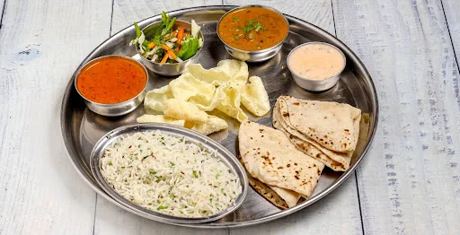 Veg Punjabi Thali