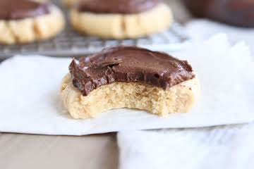 Peanut Butter Sugar Cookies with Chocolate Frosting | Mel's Kitchen Cafe