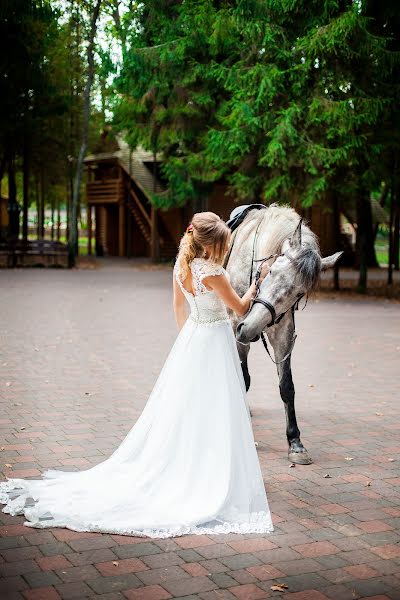Hochzeitsfotograf Liliya Turok (lilyaturok). Foto vom 31. Dezember 2015