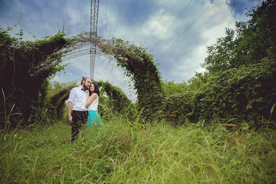 Wedding photographer Oksana Karaush (sand). Photo of 4 August 2014