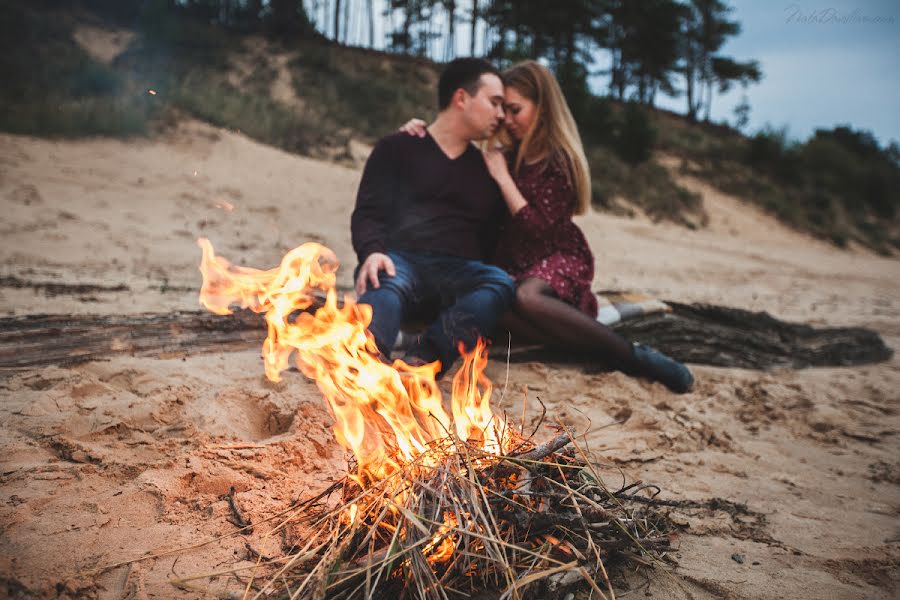 Wedding photographer Nata Rolyanskaya (natarolianskii). Photo of 11 October 2015