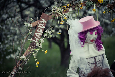 Fotografo di matrimoni Slava Shpeer (slavaspeer). Foto del 6 aprile 2019