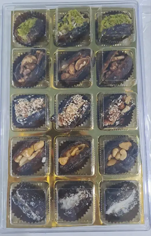 Assorted Medjool Dates Chocolate [15 Pieces]