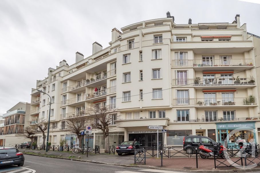 Location  appartement 5 pièces 87.46 m² à Saint-maur-des-fosses (94100), 1 845 €