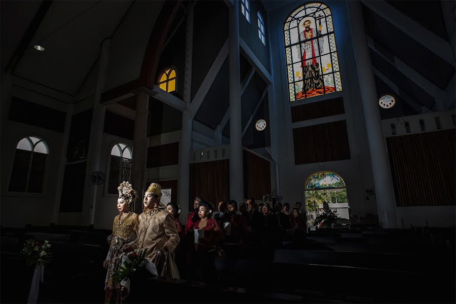 Svadobný fotograf Bambang Andiyanto (bangndito). Fotografia publikovaná 3. apríla 2015