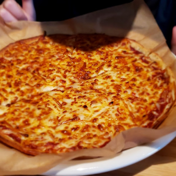 GF cheese pizza