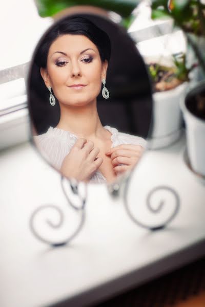 Wedding photographer Yuliya Medvedeva (photobond). Photo of 7 March 2014
