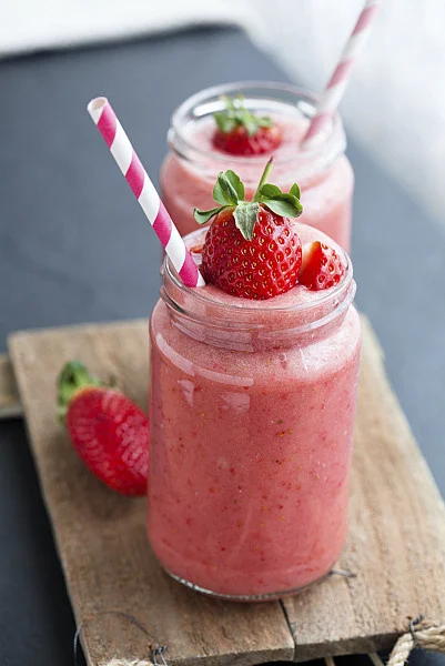 Strawberry Shake [300ml Pack]