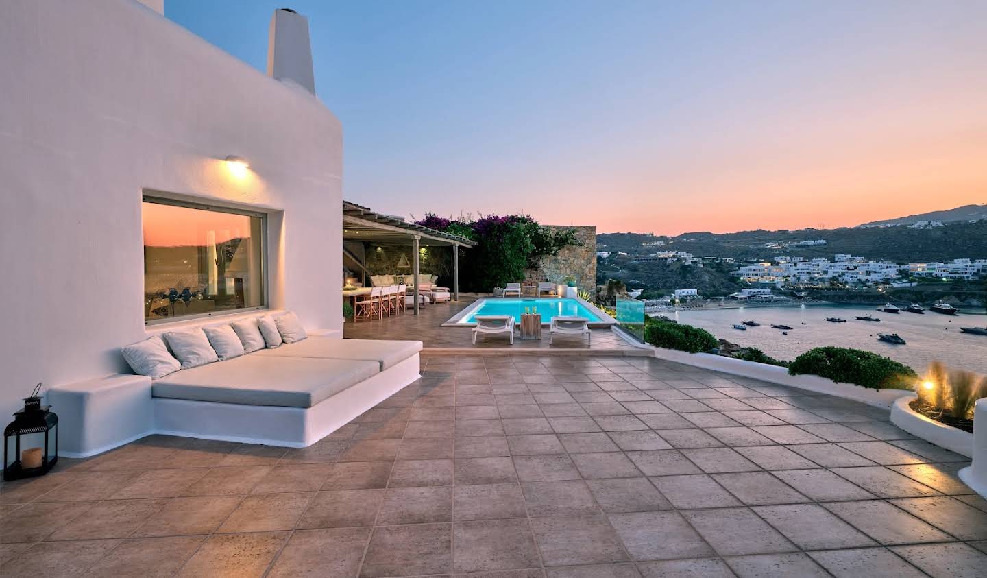 Villa with pool and garden Mikonos