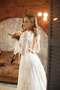 Fotógrafo de casamento Galina Byakova (t8hsnu3). Foto de 7 de abril 2020