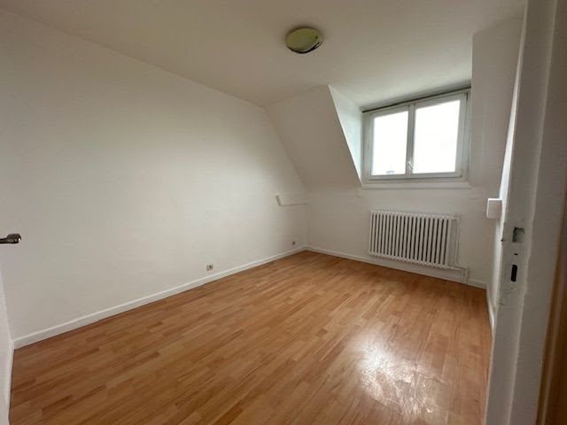 Location  appartement 3 pièces 58 m² à Goussainville (95190), 1 210 €