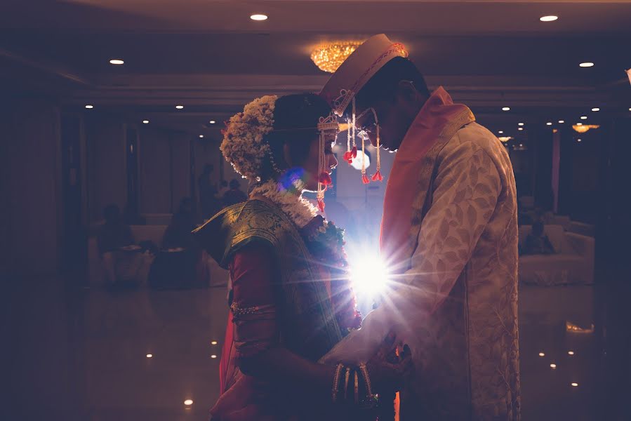 शादी का फोटोग्राफर Mandar Raut (shadesoflove)। मई 21 2021 का फोटो
