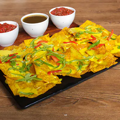 Nachos With Cheese Sauce