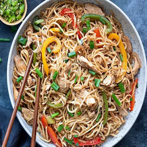 Chicken Hakka Noodle Half