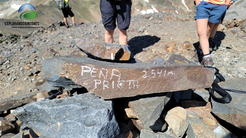 PEÑA PRIETA con NIÑOS - PICO INFIERNO 2.537 m, Macizo de Fuentes Carrionas.