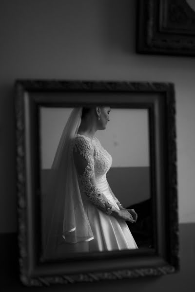 Fotografo di matrimoni Richard Komaromi (komaromifoto). Foto del 6 gennaio 2019