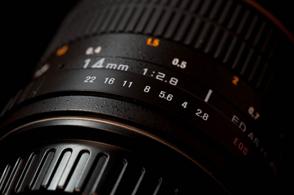 Hiểu rõ các thông số có trên ống kính máy DSLR
