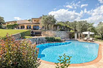 villa à Mougins (06)