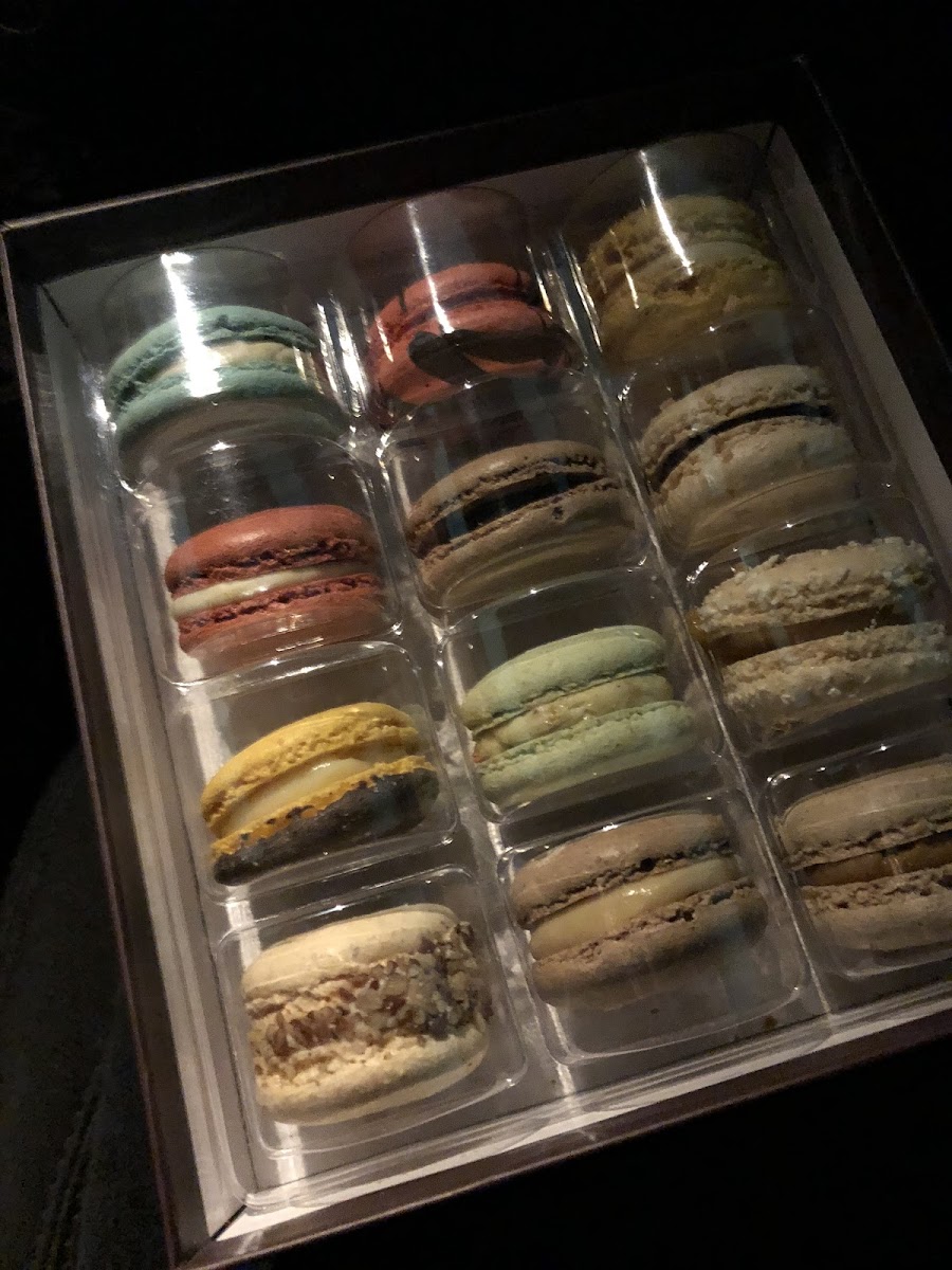 Gluten-Free Dessert at Marche de Macarons