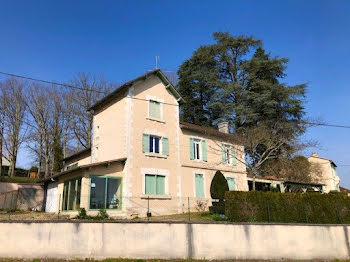 maison à Riberac (24)