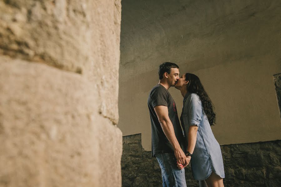 Photographe de mariage Aleks Lapatik (bukovski). Photo du 23 novembre 2015