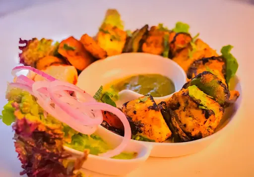 Ajwaini Paneer Shaslik Tikka